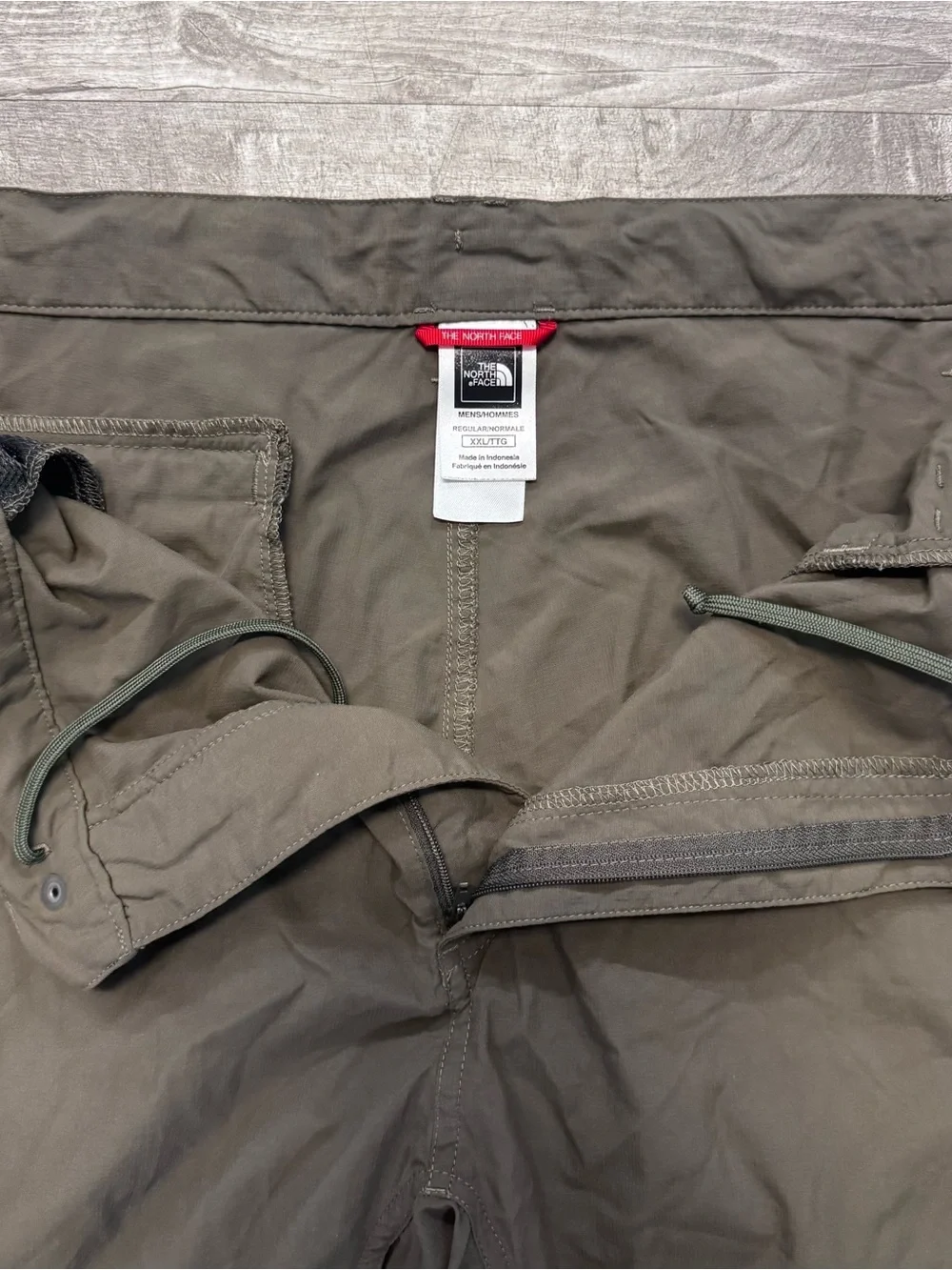 The North Face Cargo Shorts Olive Green Ripstop Hiking Stow Pocket Mens XXL